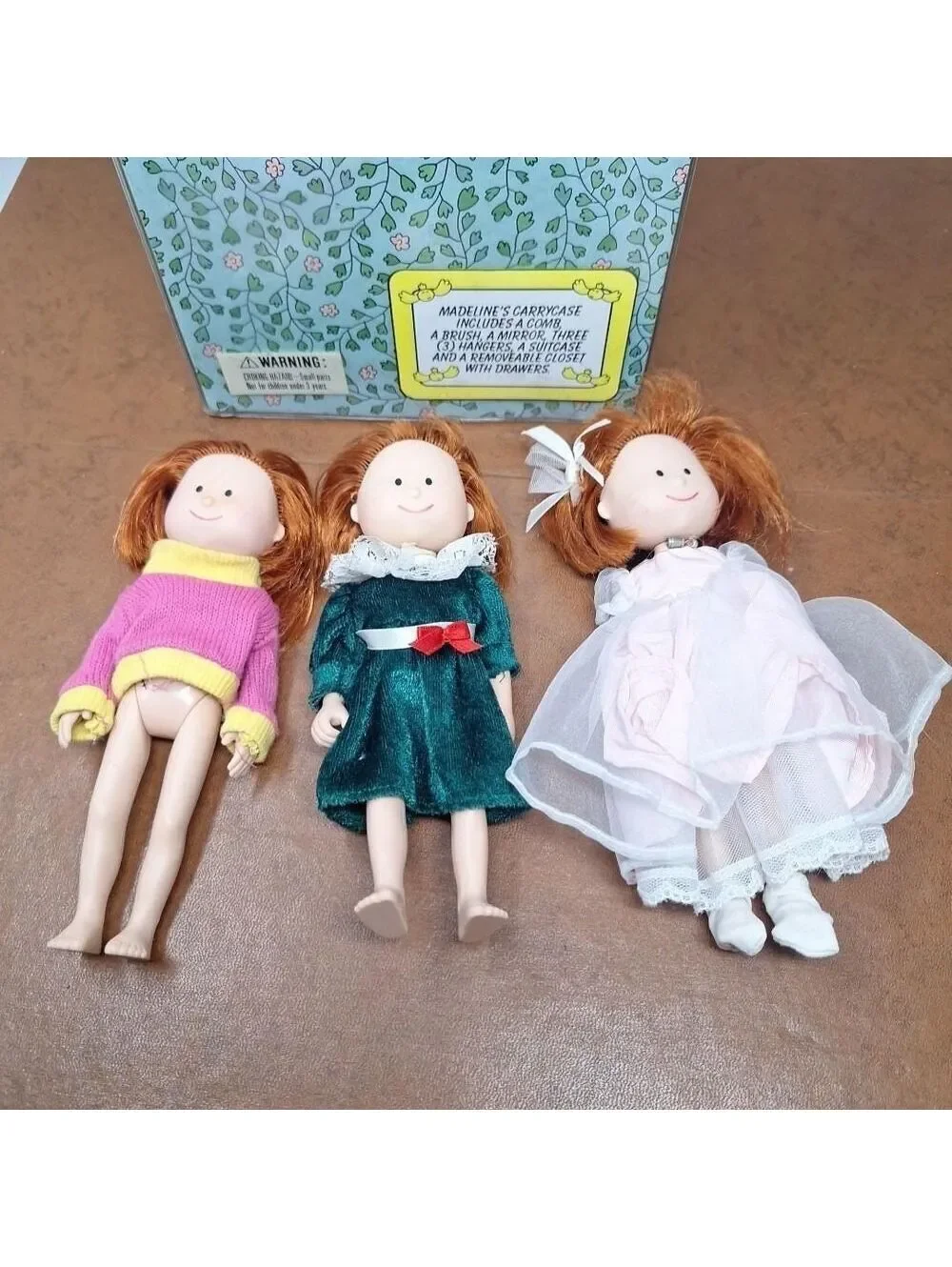 MADELINE Vintage 1995 Carry Case With 3 Vintage Madeline Dolls